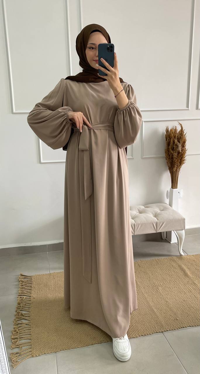 Abaya Sira Nude