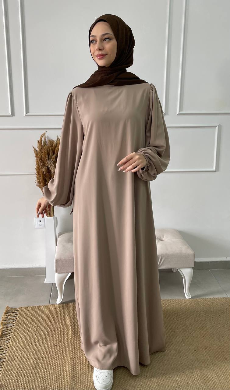 Abaya Sira Nude